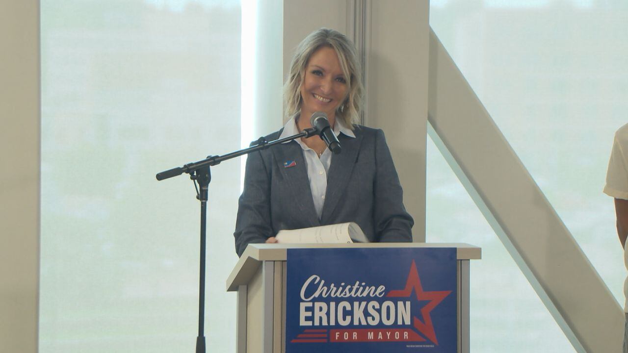 Ex-Official Runs for Mayor