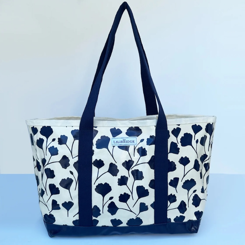 Top Travel Gifts for 2025: Smart Picks for Experienced Travelers