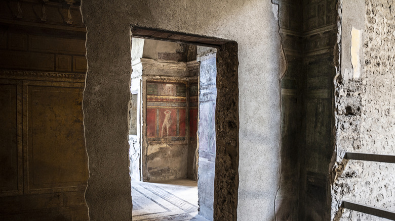 Rick Steves: Skip Pompeii Without Visiting the Secret Fresco Room