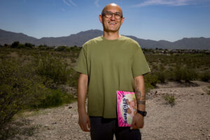 “Sundust” Sparks Desert Wonder in Zeke Peña’s Debut Novel