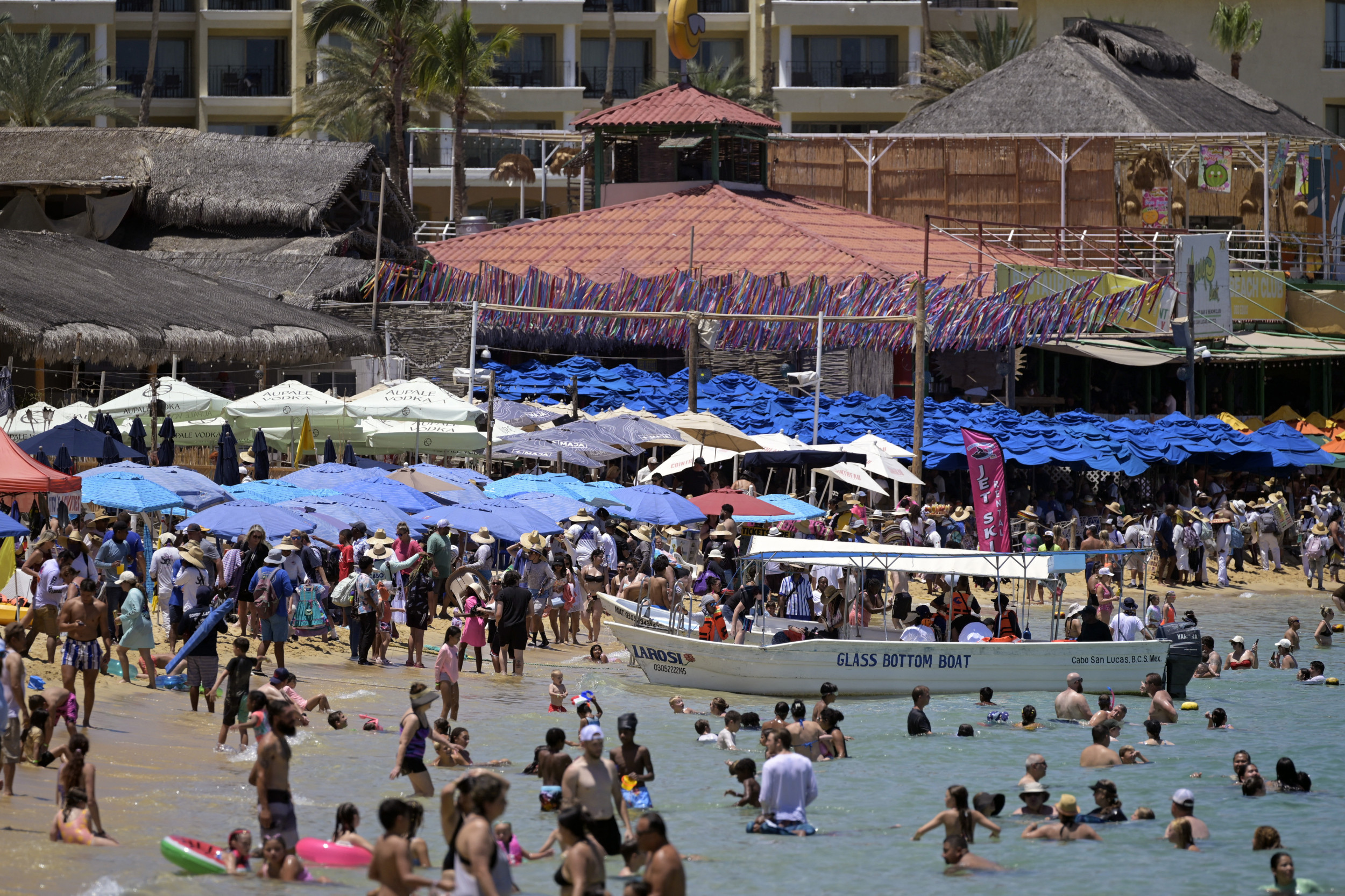 Urgent Travel Alert Issued for Mexico by Americans