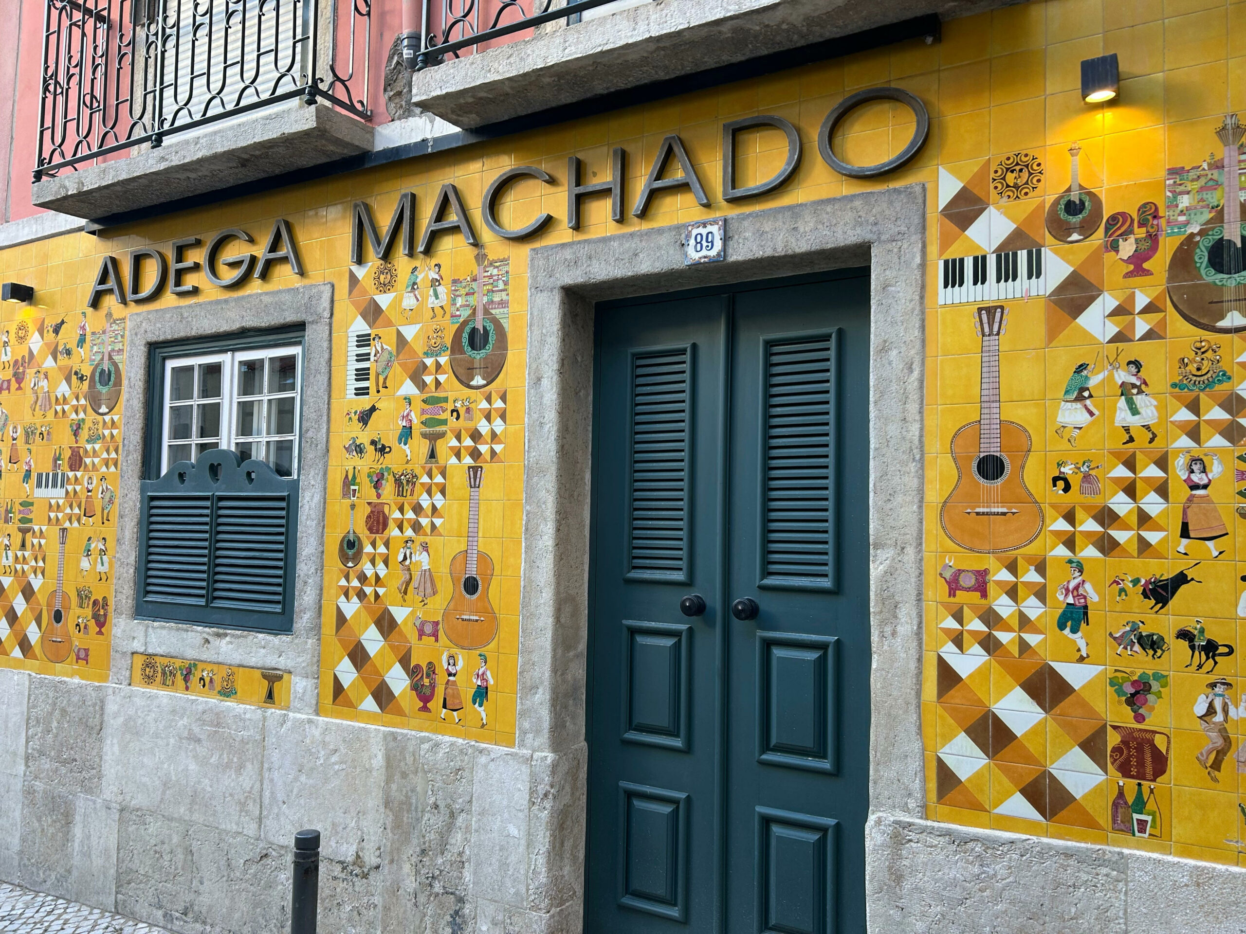 Traveling Portugal with Strangers: Why You Should Try It