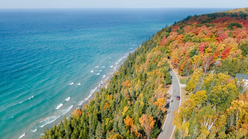 Scenic Fall Drives: Top Spots for Stunning Foliage This Year