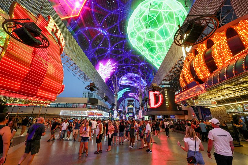 Las Vegas’ Desperate Discount Drive to Revive Tourism
