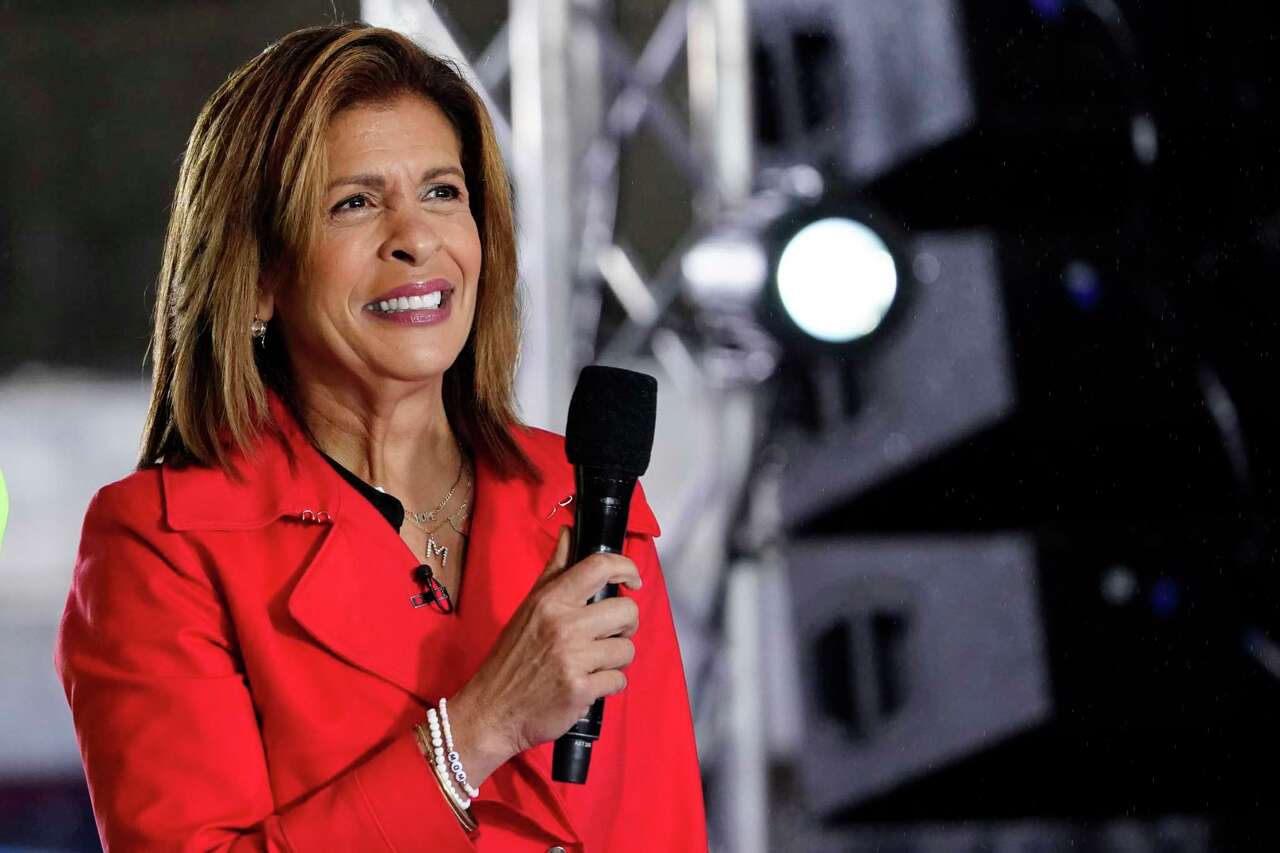 The Dish: Hoda Kotb and Jenna Bush Hager Dine in Greenwich