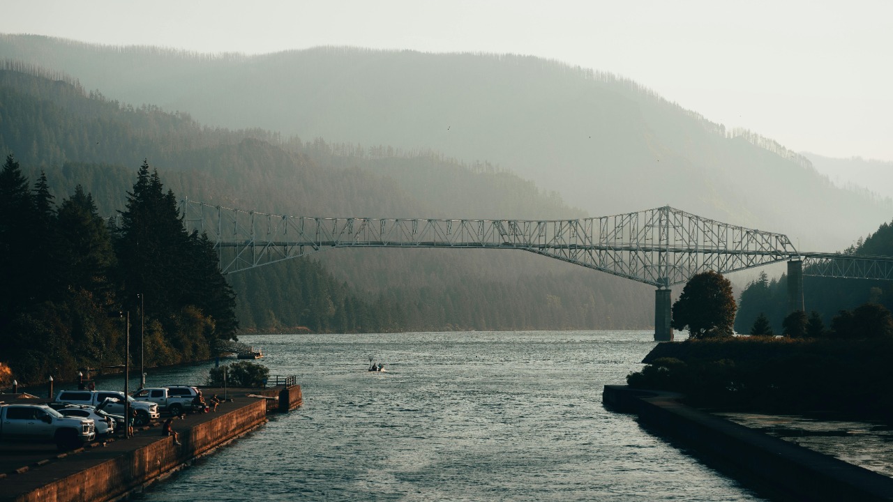 5 Romantic Vancouver River Date Nights