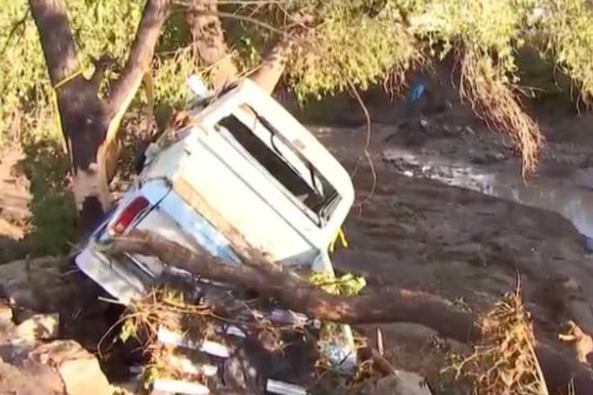 At Least 4 Dead, Dozens Missing in Arizona Flood Disaster