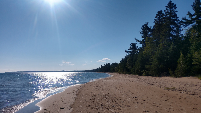 Michigan’s Thumb: Hidden Sandy Beaches with Trails and Tranquil Views