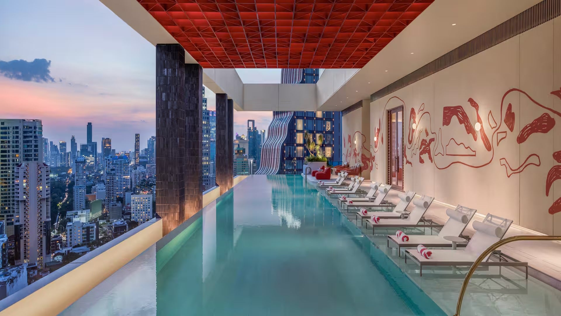 KROMO Bangkok, Hilton’s UK Expansion, and More Hotel Updates This Week