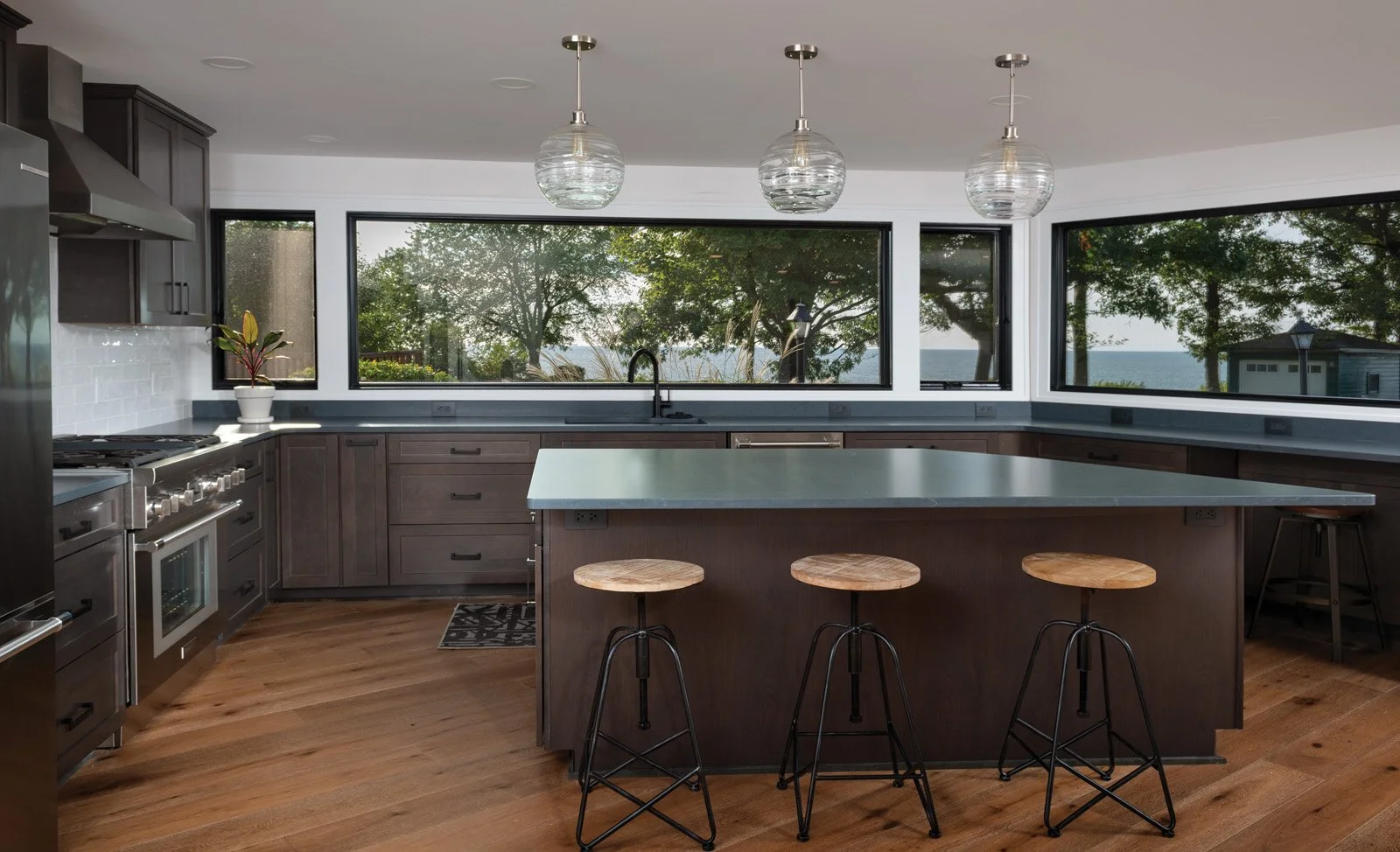 Why Your Stomach Acts Up When You Travel: A Gut Doctor’s Guide to Staying Regular on the Road