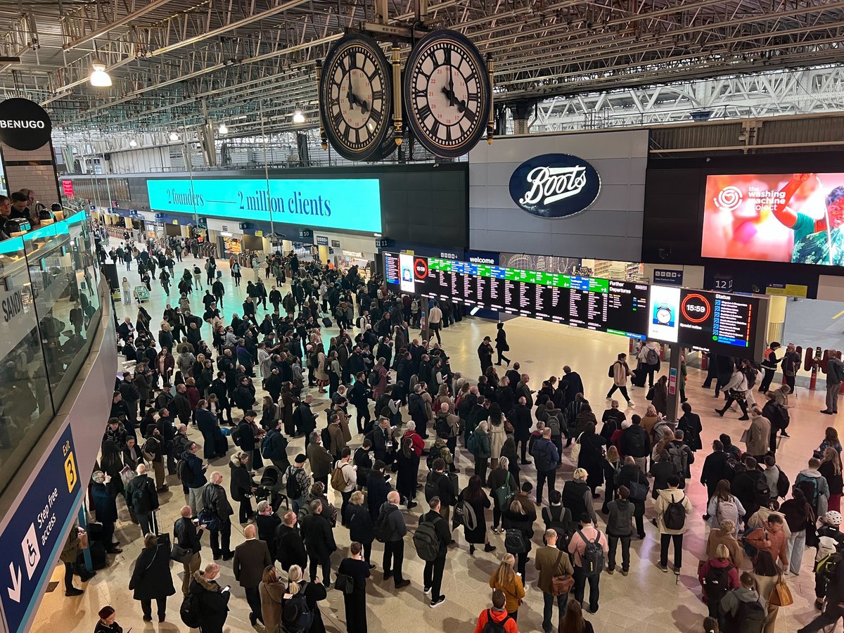 Waterloo Train Chaos After Death on Tracks