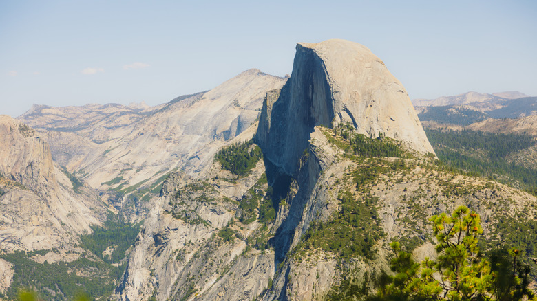 3 Crowded Parks Drop Reservations in 2026 – Chaos Ensues