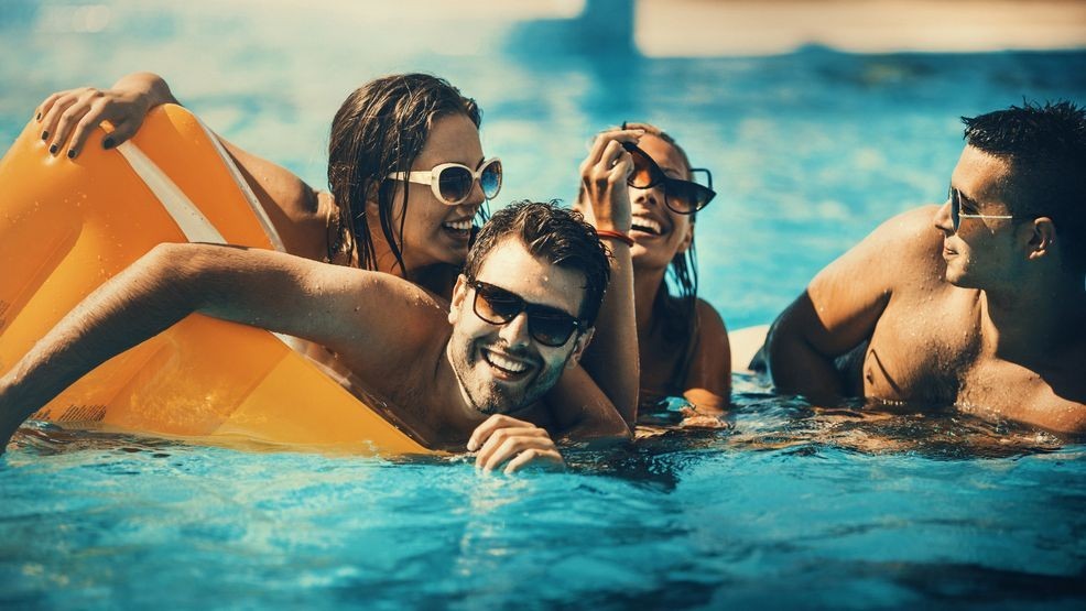 Poll: Rising Travel Costs – Will You Travel or Stay Home for Spring Break?