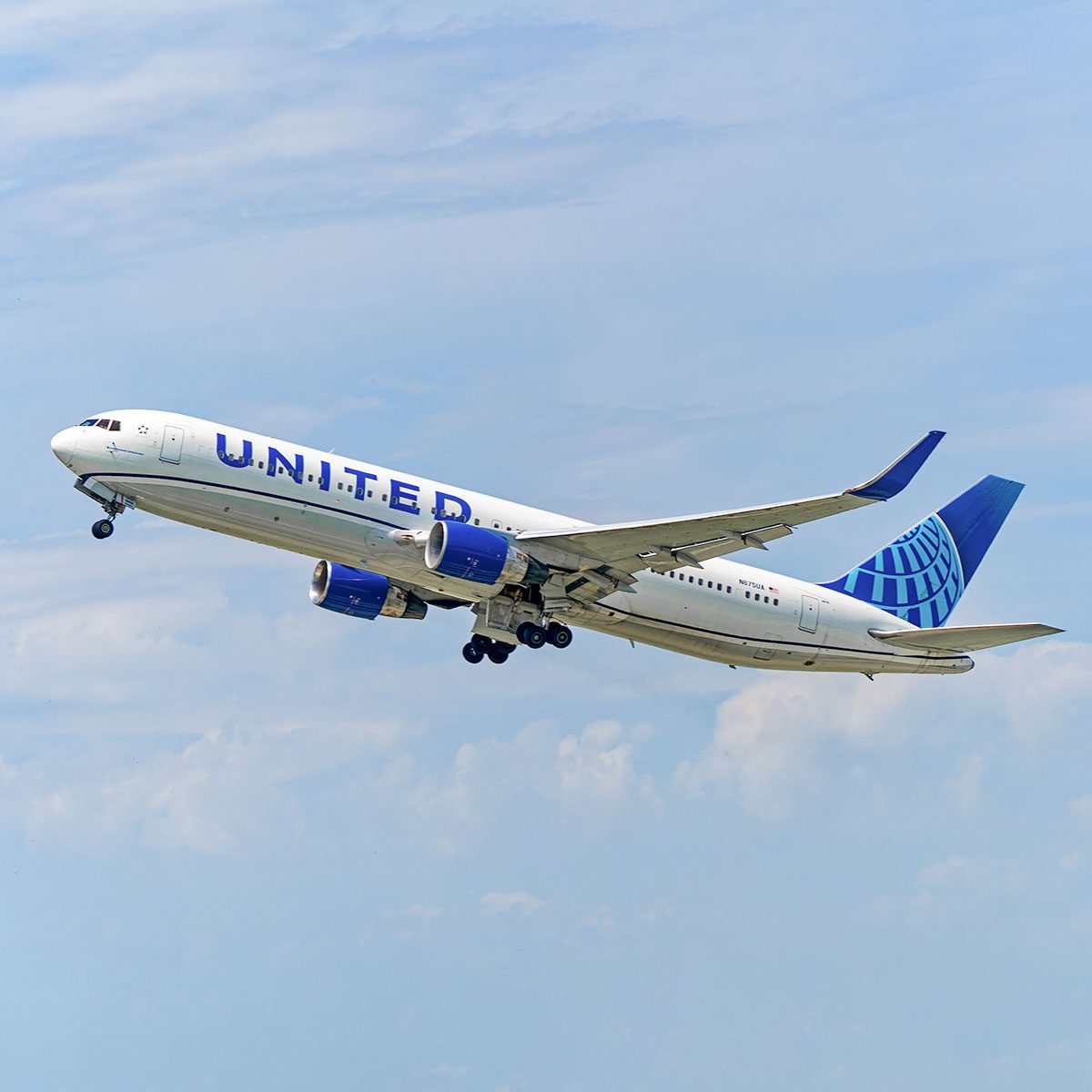 New United Airlines Rule Targets a Frustrating Passenger Habit—Are You Guilty?