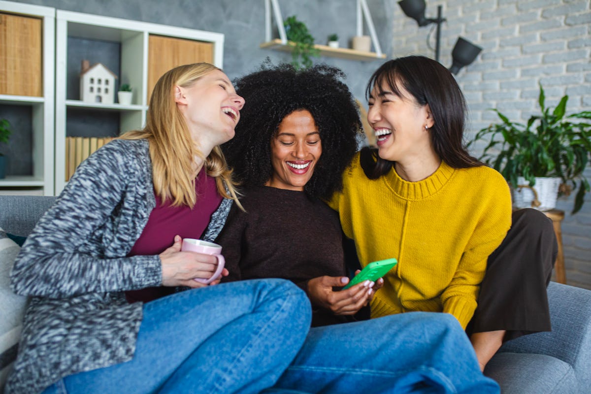 Nostalgic Memory Mining: Free Fun with Friends