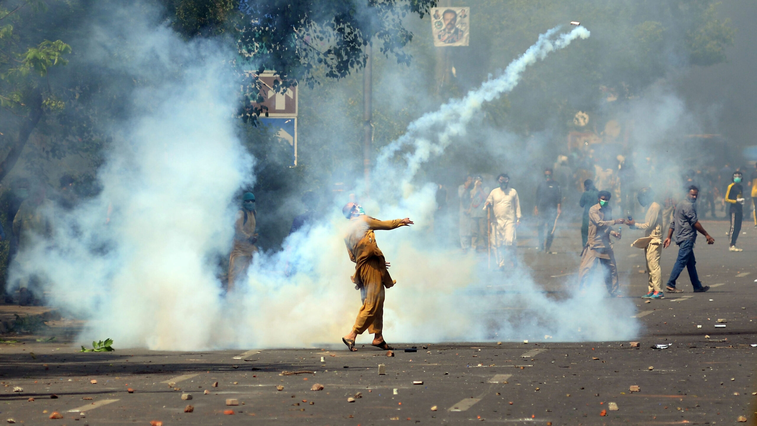 New US Travel Advisory Forces Exit from Asian Nation in Active War Unrelated to Iran