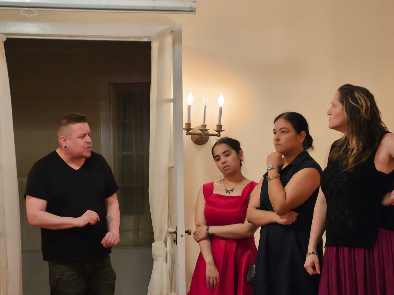 Night of Argentinian Theater Ignites Local Actor’s Creativity