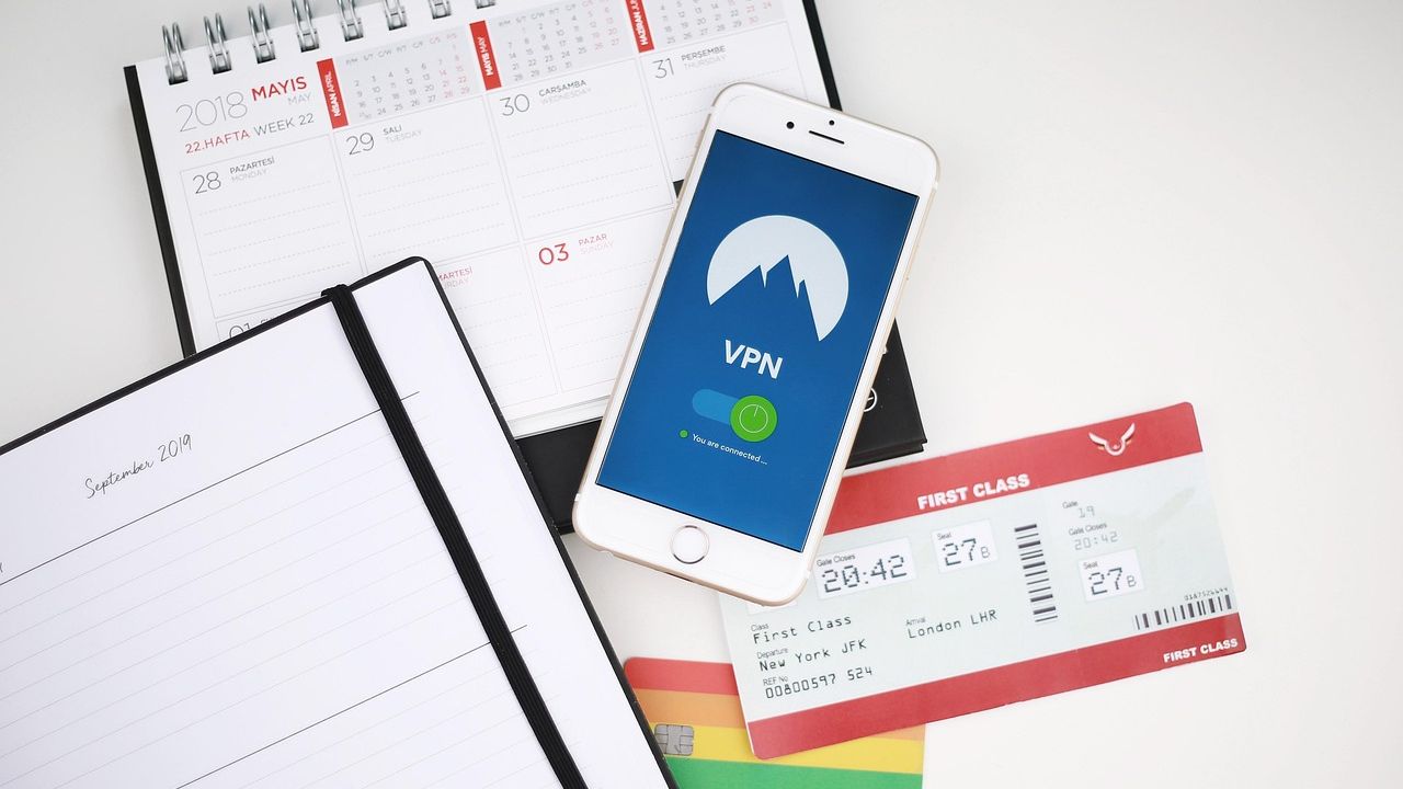 These flight hacks are surprisingly brilliant