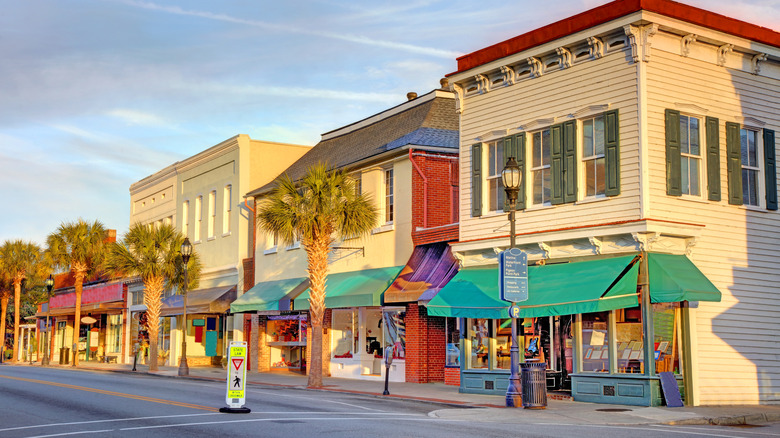 5 nostalgic Southern towns that evoke the 1950s