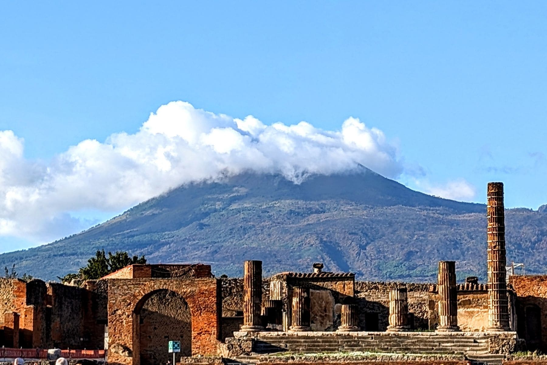 Walk Through Pompeii’s 79 AD Streets: From Theaters to Plaster Casts