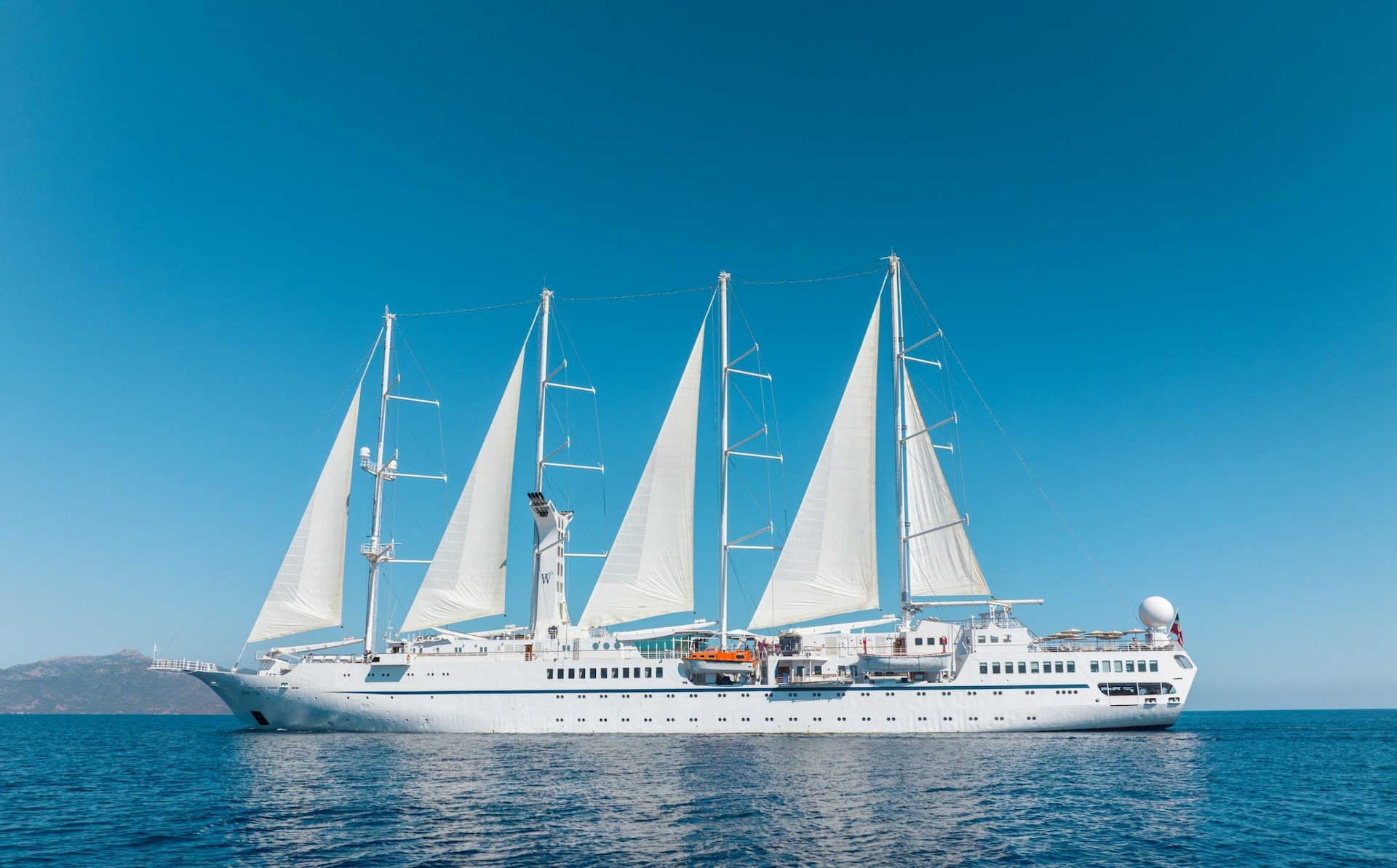 Wind Star: Classic Maritime Elegance