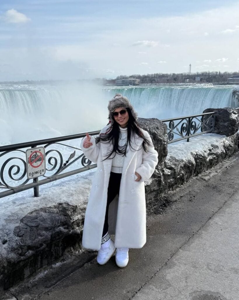 What to Wear in Niagara Falls: The Ultimate Outfit Guide