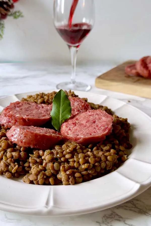 How Does Italy Celebrate New Year’s: Traditions and Festivities