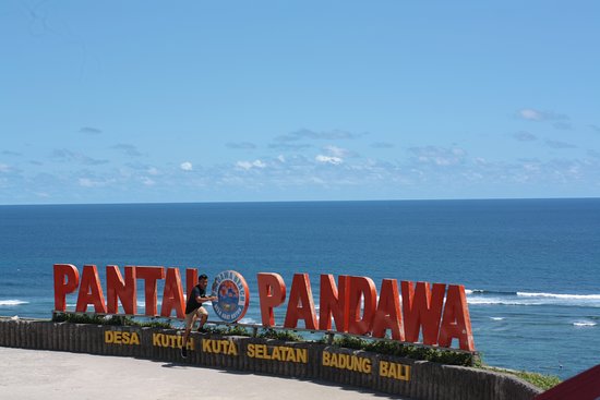 Top 10 Beach Trip Essentials You Can’t Miss